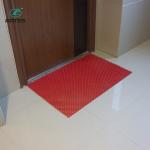Household Floor Red Bath Mat , 60*75cm Non Skid Bathroom Floor Rugs