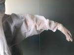 Lightweight Adult Disposable Isolation Gown For Hospital Staff