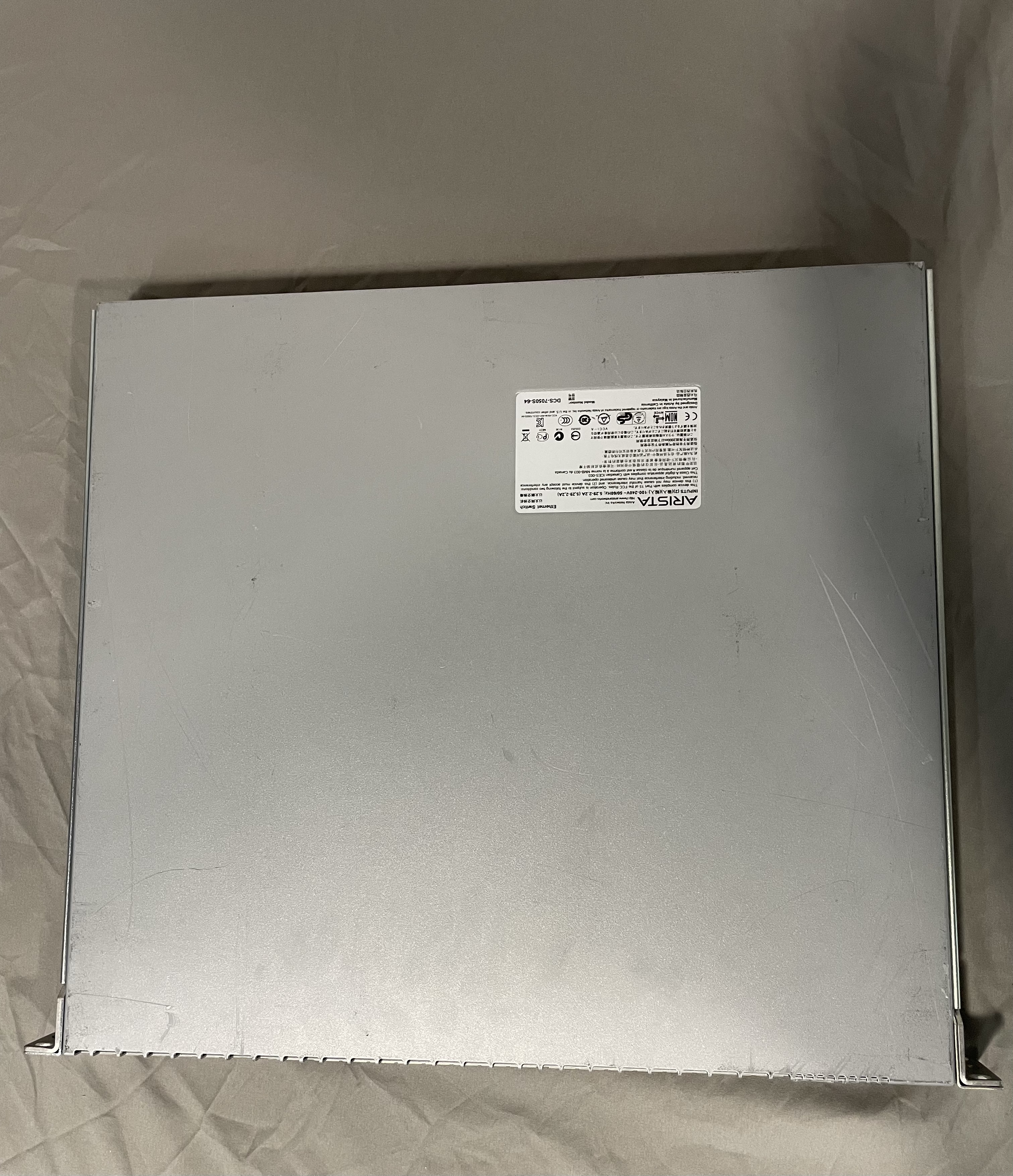48 Port DCS-7150S-64 10Gbe SFP Switch With Original Switch Capacity And Performance