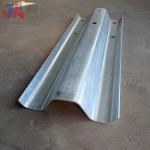 European Certified Professional Galvanized Guardrail with Customized Zinc