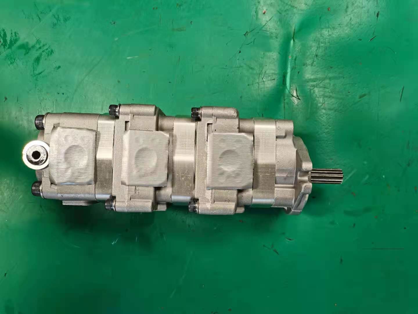 705-41-08260 (11+11+7+2.5) Excavator Gear Pump PC38UU PC38UUM 8.86 kgs