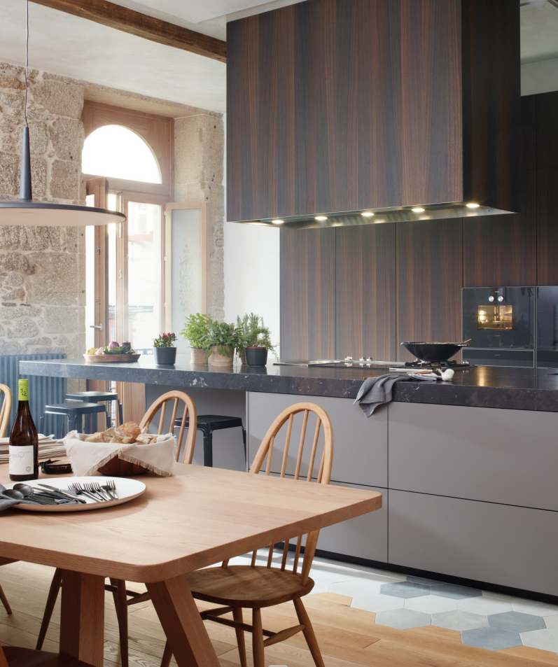 2022 Modern Style PVC Thermofoil Finished Kitchen Cabinet for Luxury Kitchen Design