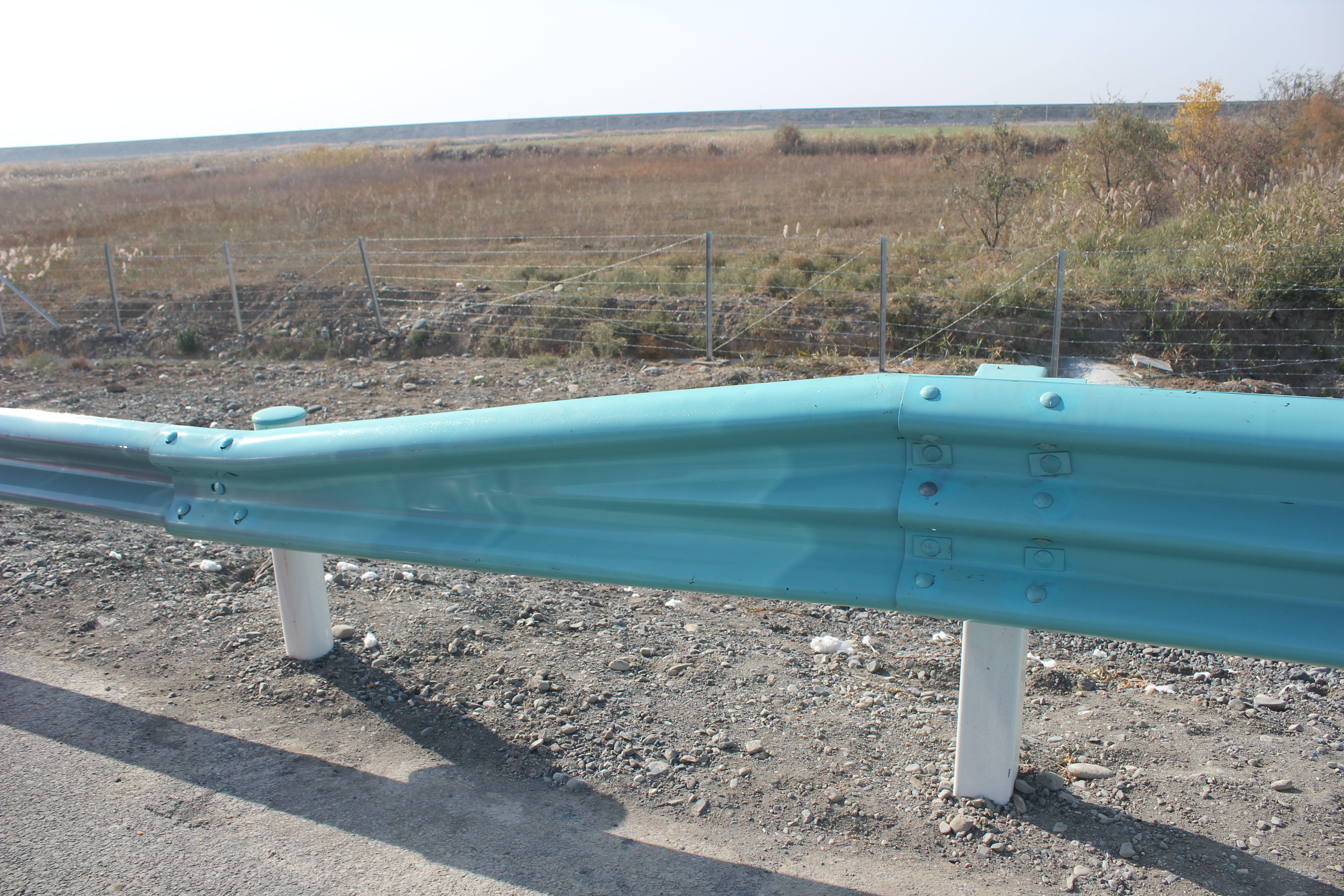 Hot Dipped Galvanized Highway Safety 3 To 2 Two To Be Three Guardrail for Roadway Sale