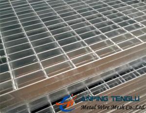 Quality Welded Steel Grating: Flat Style Bar Grating; Serrated Bearing Bar Grating wholesale