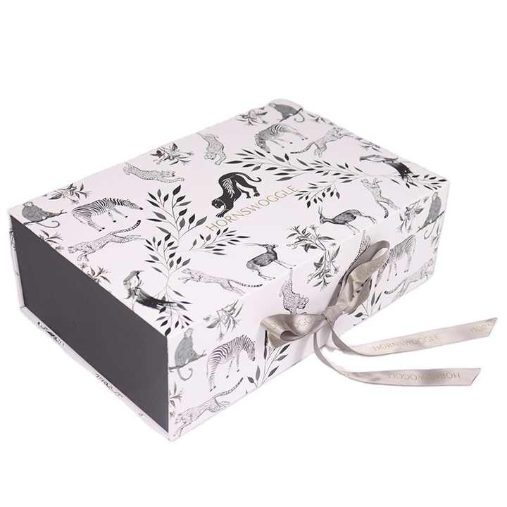 Animal Printing Yoga Clothes Packaging Box Cardboard Magnet Folding Boxes Gift Box With Ribbon For Valentine Luxury