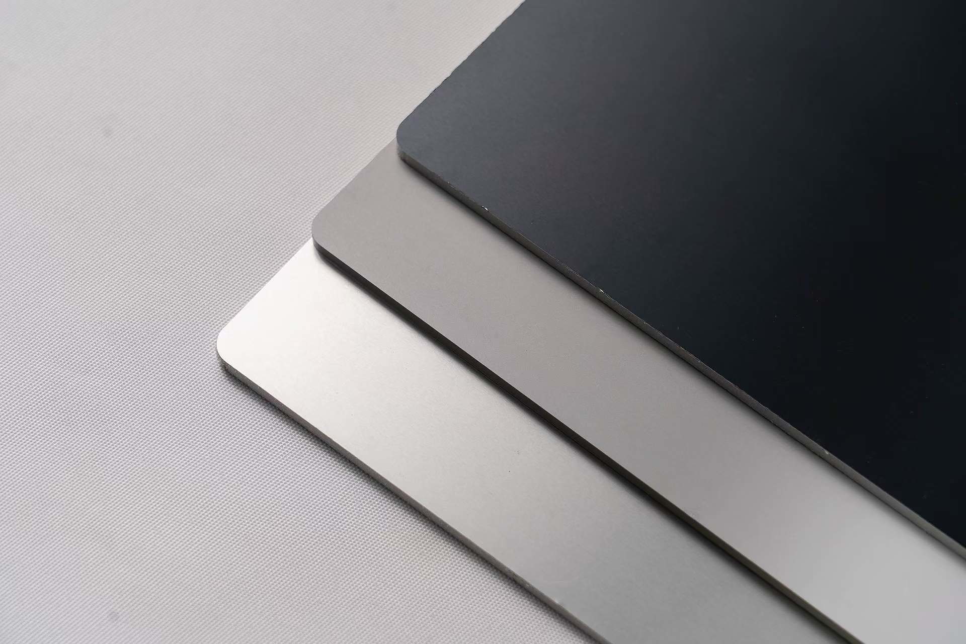 Custom Size PE Aluminum Composite Panel - 0.08mm Aluminum 2.0mm Thickness Solid Color for Café Walls