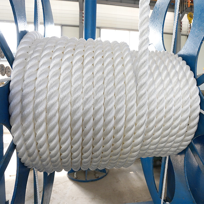 Wholesale Suppliers 3 Strand High Density Thick Marine Nylon Rope With Twisted Rope18MM 22MM 26MM