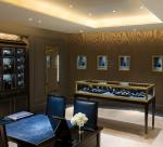 Exquisite Jewelry Display Showcase / Shop Glass Display Cabinet Multi functional