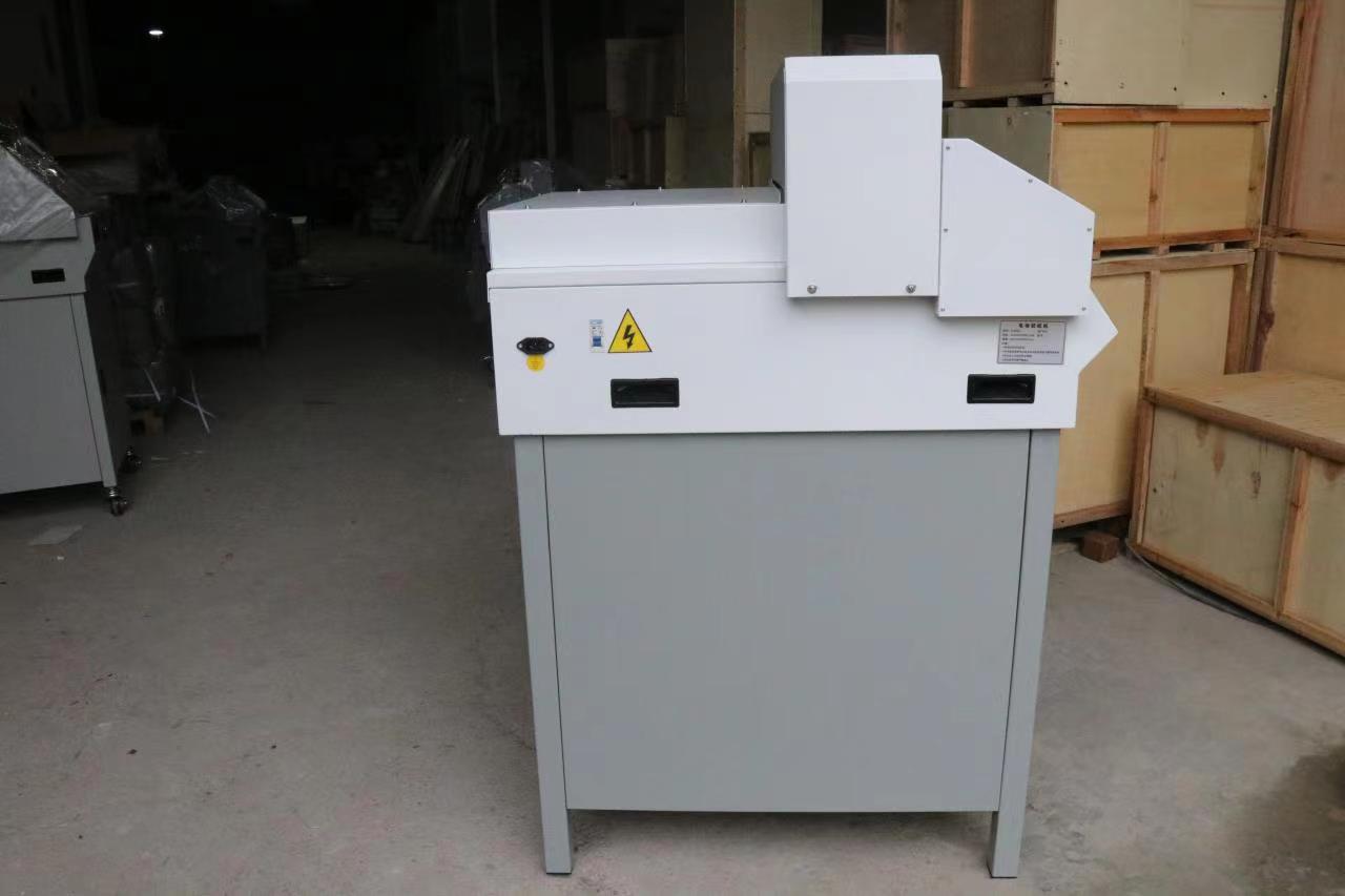 Auto Paper Push Way A3 Electric Paper Cutting Machine with 40mm Cutting Thickness
