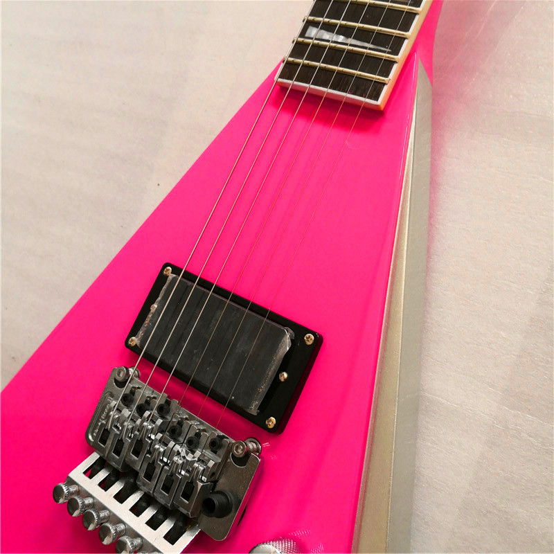 Customized Professional playing guitar basswood body maple neck electric guitar