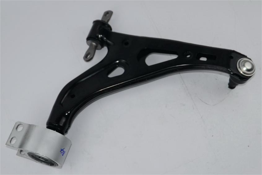 Model 84406463 Car Front Lower Control Arm Left for Chevrolet Equinox 84215910 84406461 84513716 84110408 84557859 84575569 84656452