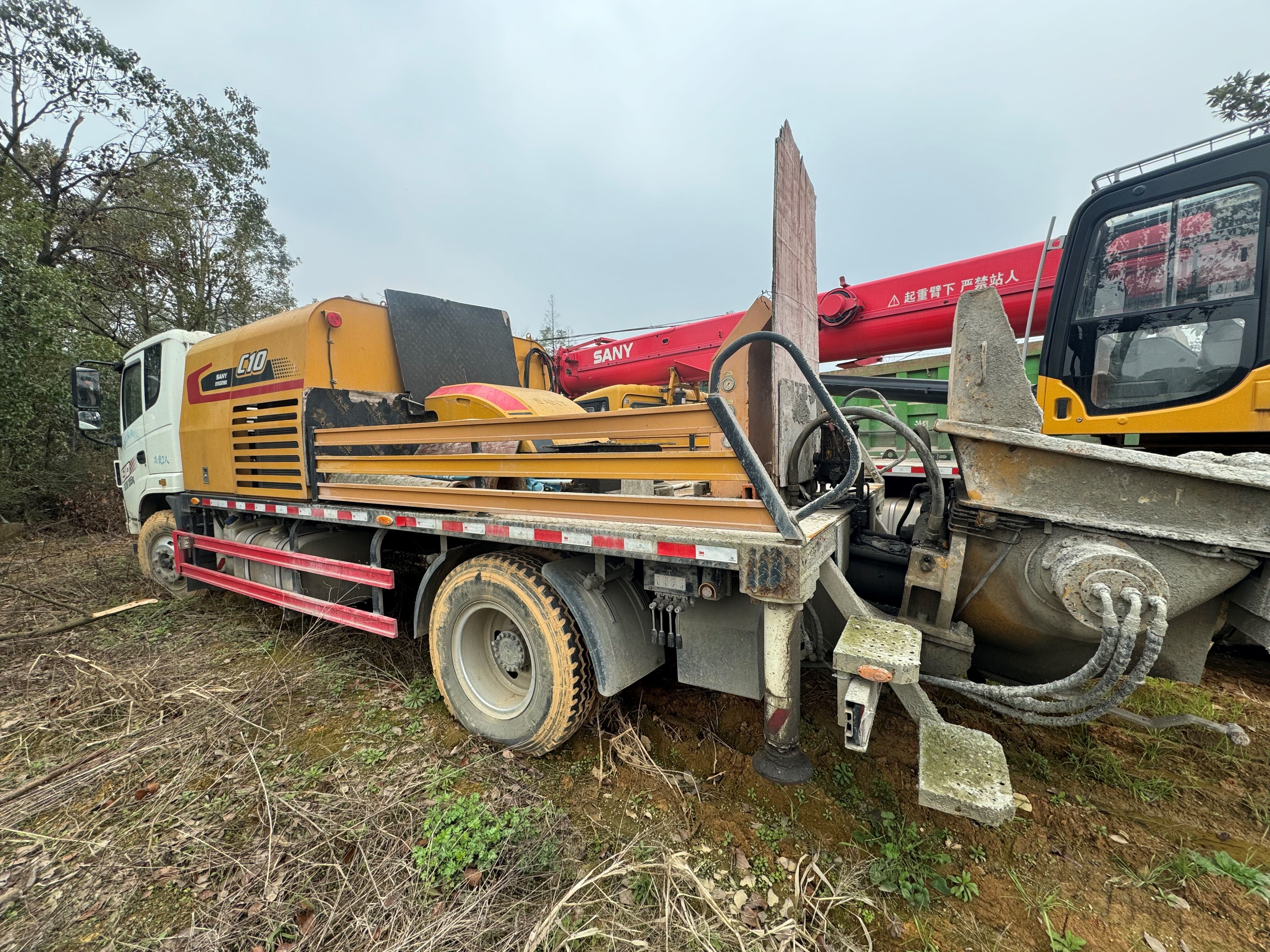 SANY Diesel Concrete Boom Pump Truck , Cement Truck Mounted Concrete Line Pump For Sale