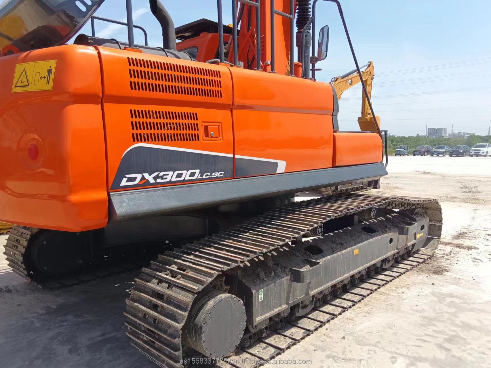 30TON Used DOOSAN DX300 Excavator with Good Efficiency and Original Hydraulic Cylinder