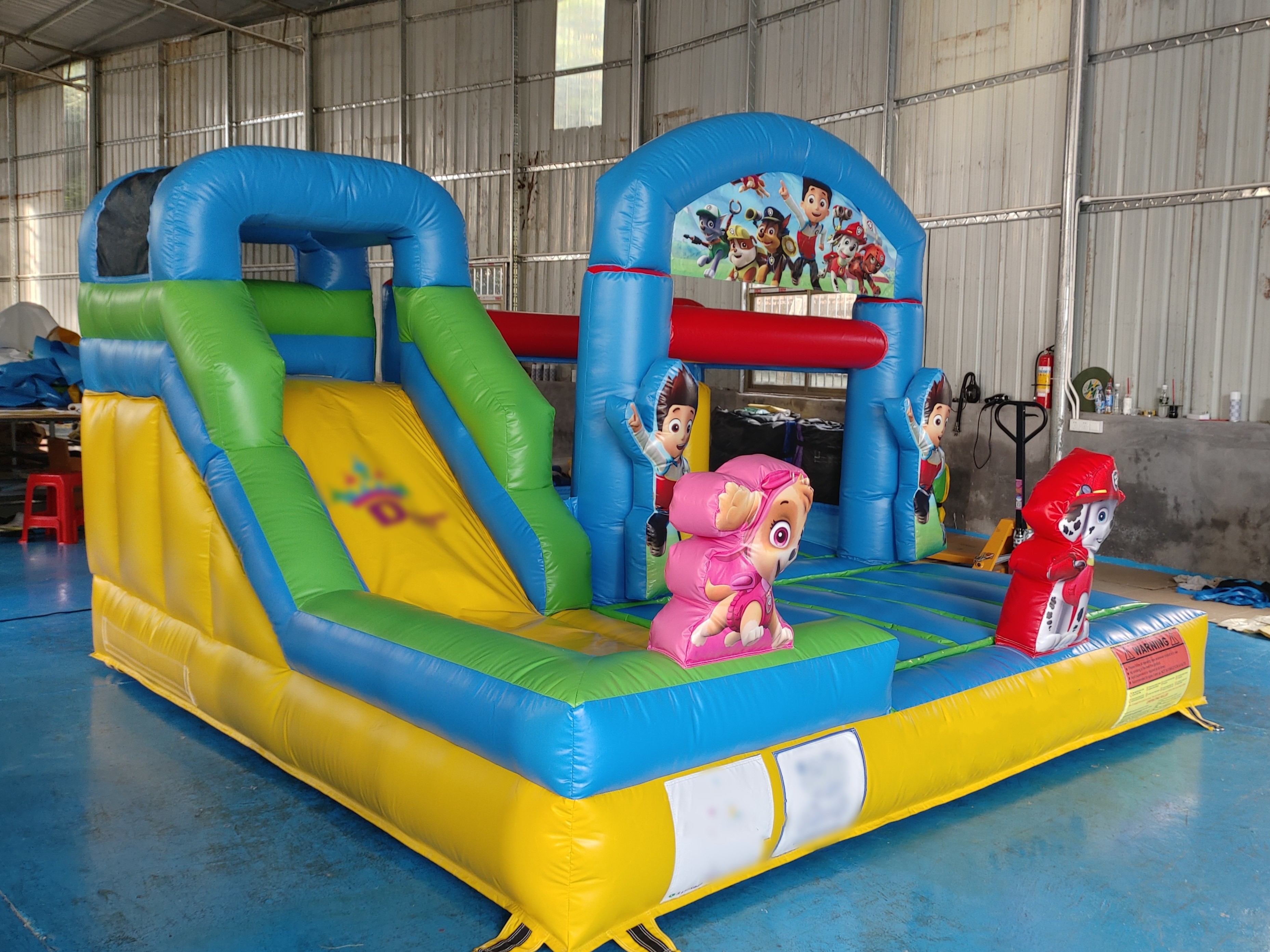 Popular Cartoon Inflatable Bounce House With Slides PAW Patrol Inflatable Combo For Kids