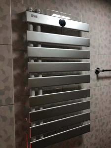 Quality Wall - Mounted Heating Drying Rack Aluminum Alloy For Bathroom Accessories wholesale
