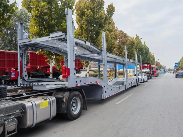 Double-decker hydraulic car carrier trailer can transport 7 cars ADR certified