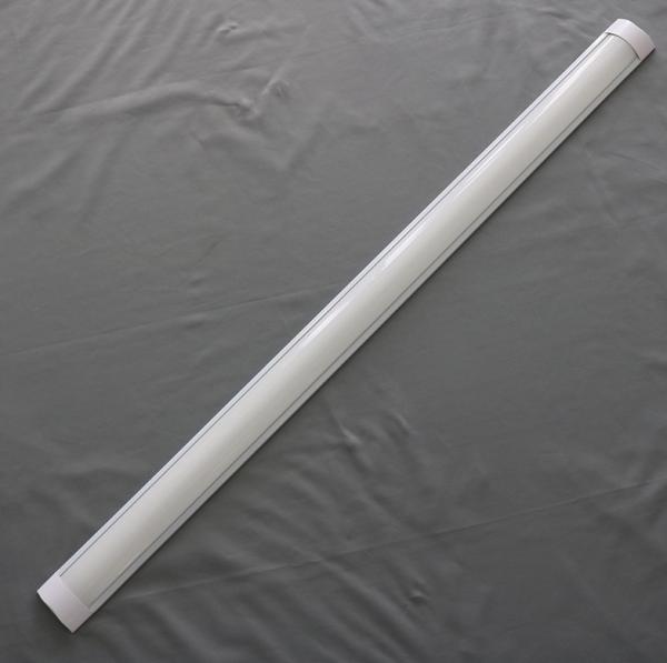 No Flickering Linear Batten Light with Non-Waterproof, Variety of Color Temps,