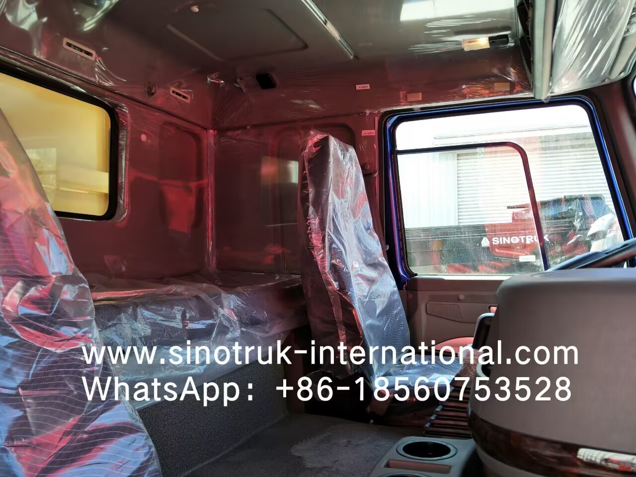 Blue Yellow SINOTRUK HOWO 400HP 6x4 TIPPER DUMP TRUCK LHD Euro II
