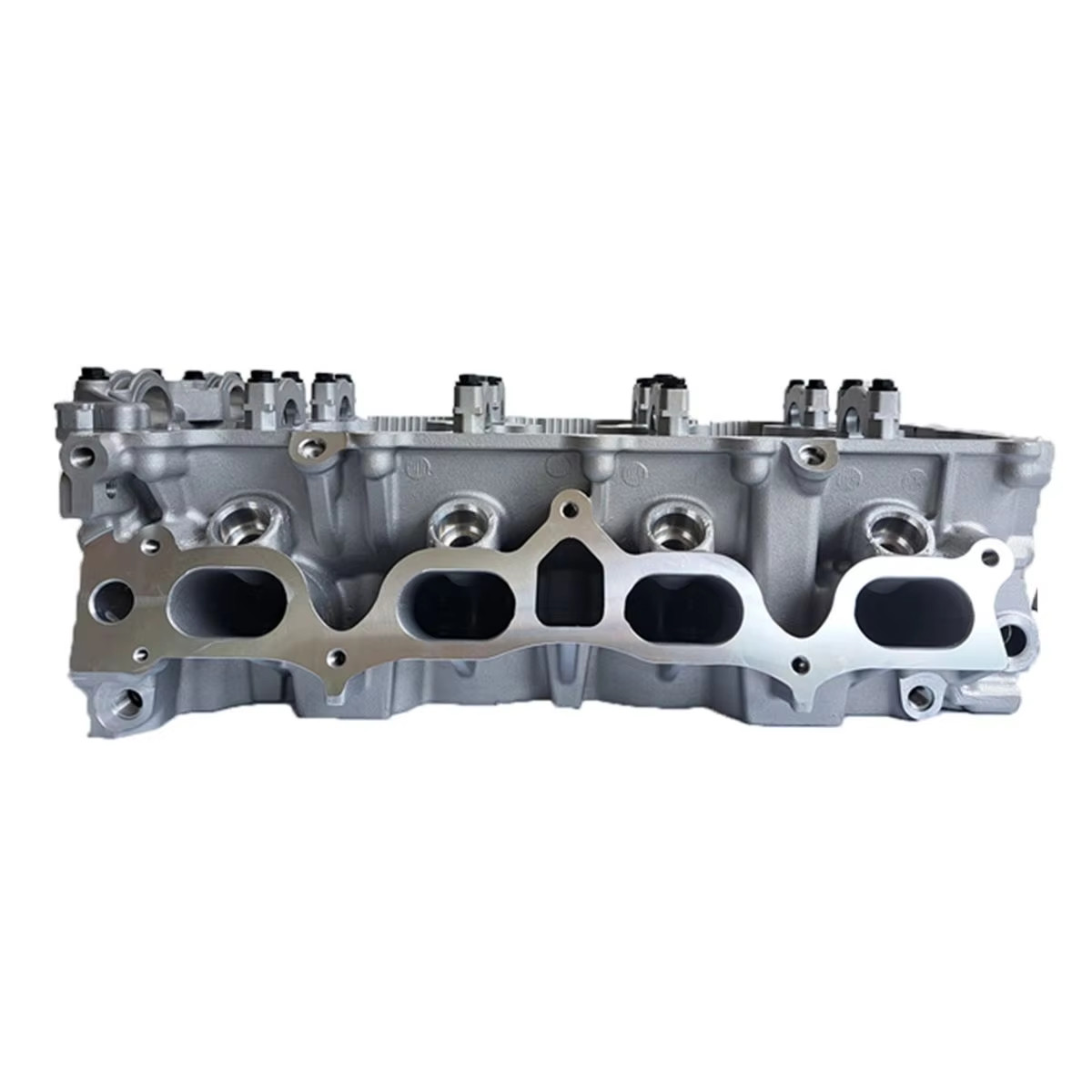 New OE 11101-75141 11101-0C010 11101-0C020 Auto Engine Cylinder Head Aluminum 1TR 1TR-FE for Toyota Hilux Innova Car Model