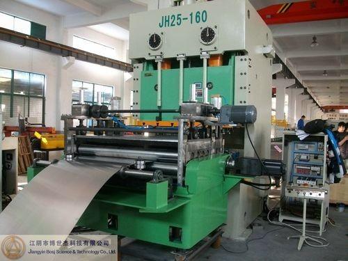 220V Anti Noise Wall Cold Roll Forming Machine Heat Steel Plate 6m Length 3-8m