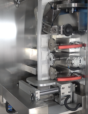 Feed bag packing machine OEM Model 40 1 for Hanging ear Feed inner and outer bag