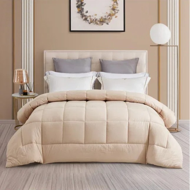 Beige Tailored Box-Stitched Queen Comforter Soft Polyester Microfiber For All-Season Bedding