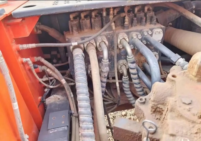 Used Doosan Dx340Ld Excavator Second Hand Construction Machinery Heavy 40 Tons Digger