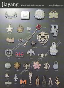 Quality Wholesale metal tag charm gold charm pendant shoe charm wholesale