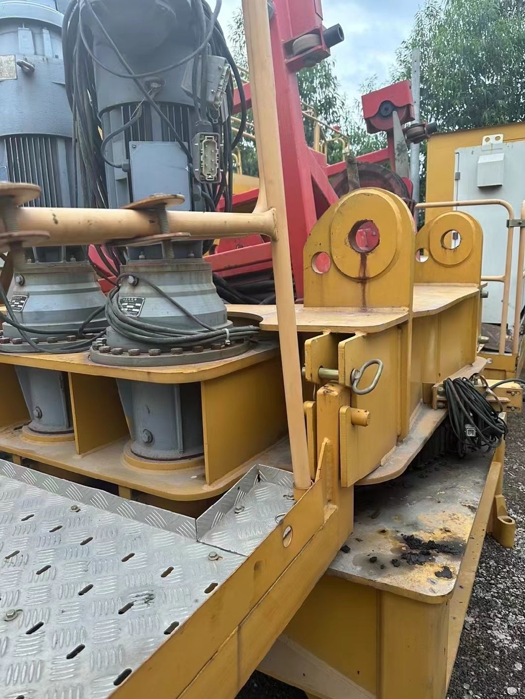 20 Years Zhonglian Tower Crane (6015-10) for Sale, Please Send an Inquiry