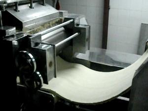 Quality Multi Functional Noodle Production Line 50HZ Frequency 3T - 5T Weight wholesale