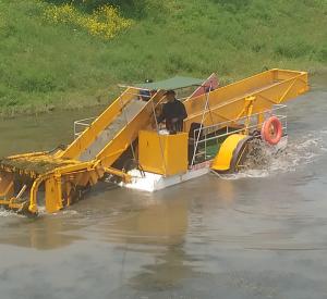 Quality 8 Cubic Capacity Eco Harvester For Harvesting Aquatic Plants In Rivers wholesale
