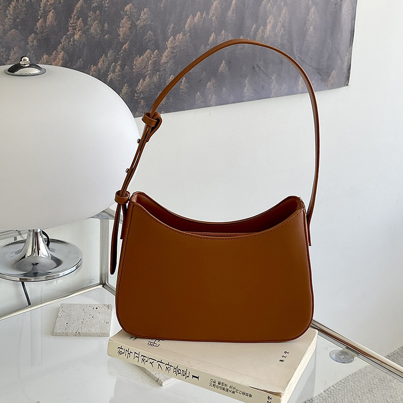 Summer 2023 Ladies Hand Bags Fashion Women's Handbags with Polyester Lining Material
