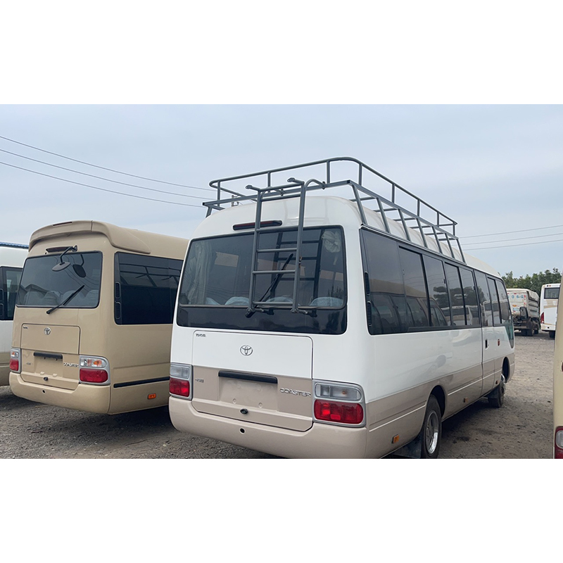 Used Diesel Engine Japan Roller Coaster Passenger LHD/RHD Bus with 4000 Displacement