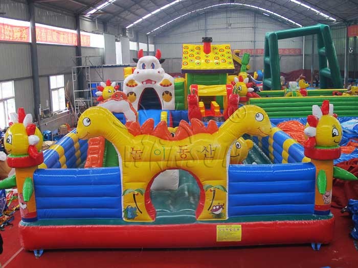 Animal Inflatable Fun City 10x6m For Amusement Park / Leisure Center