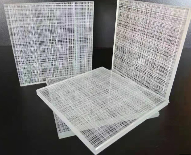 Shatterproof/Steel-Wire Laminated Wired Glass Used for High-Rise Buildings/Commercial Buildings/Hotel/Villa