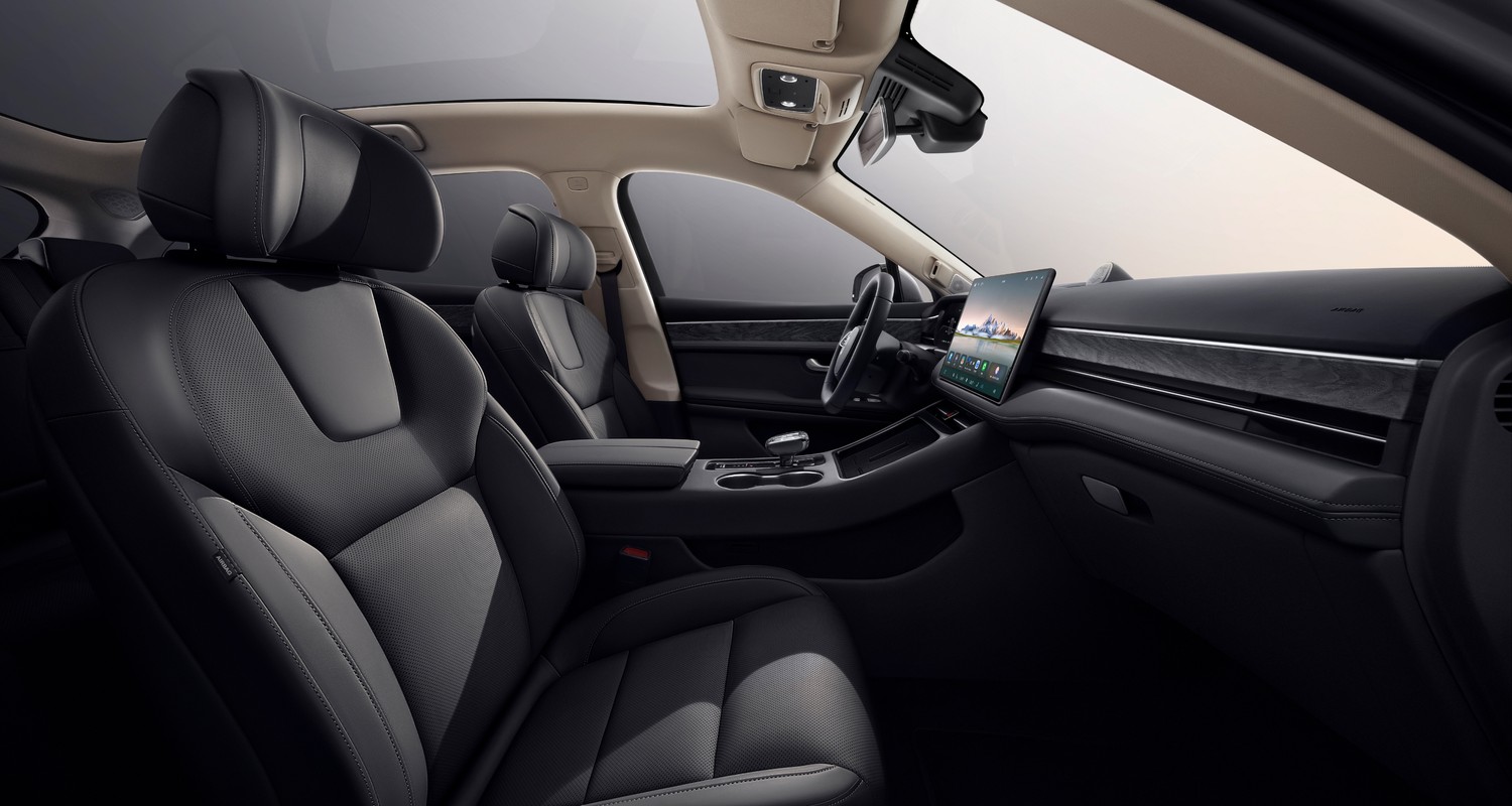 2024 AITO M5 New Energy Vehicle Pure Electric Car 272HP 5-Door 5-Seat Range 602KM
