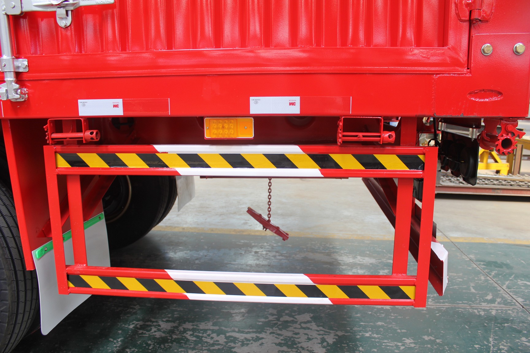 3 Axls 50-80 Tons Fence Cargo Semi Truck Trailers with T700/Q345 Steel Main Beam