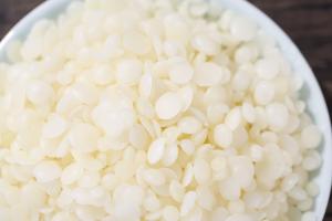 Quality 100% Pure White Beeswax Pellets White Granule Wax For Food And Cosmetic Industry wholesale