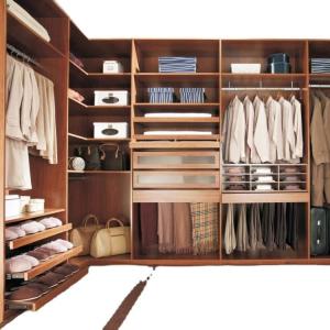 Quality E1 Grade L Shaped Walk In Wardrobe Wooden Home Furniture Eco Friendly wholesale