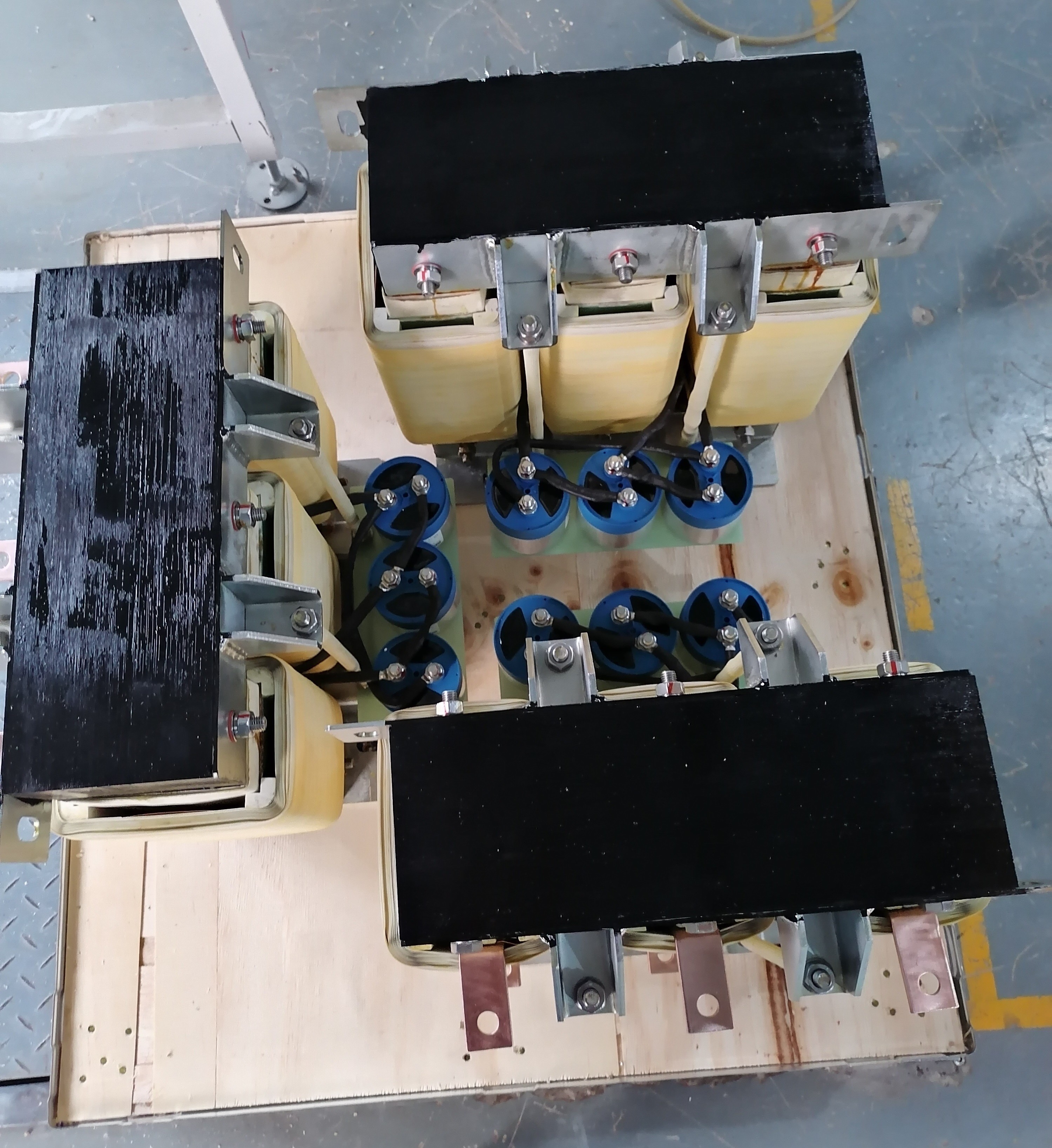 Inomax Sine Wave Filter Shipbuilding Sine Wave Output Filter For Distributors