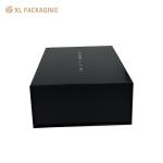 Black Magnetic Closure Rigid Boxes Cardboard Magnetic Closure Gift Box ISO