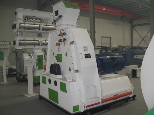 Cheap Auto Animal Feed Crusher Hammer Mill Grinder Less Consumption 1 - 20 T/H for sale