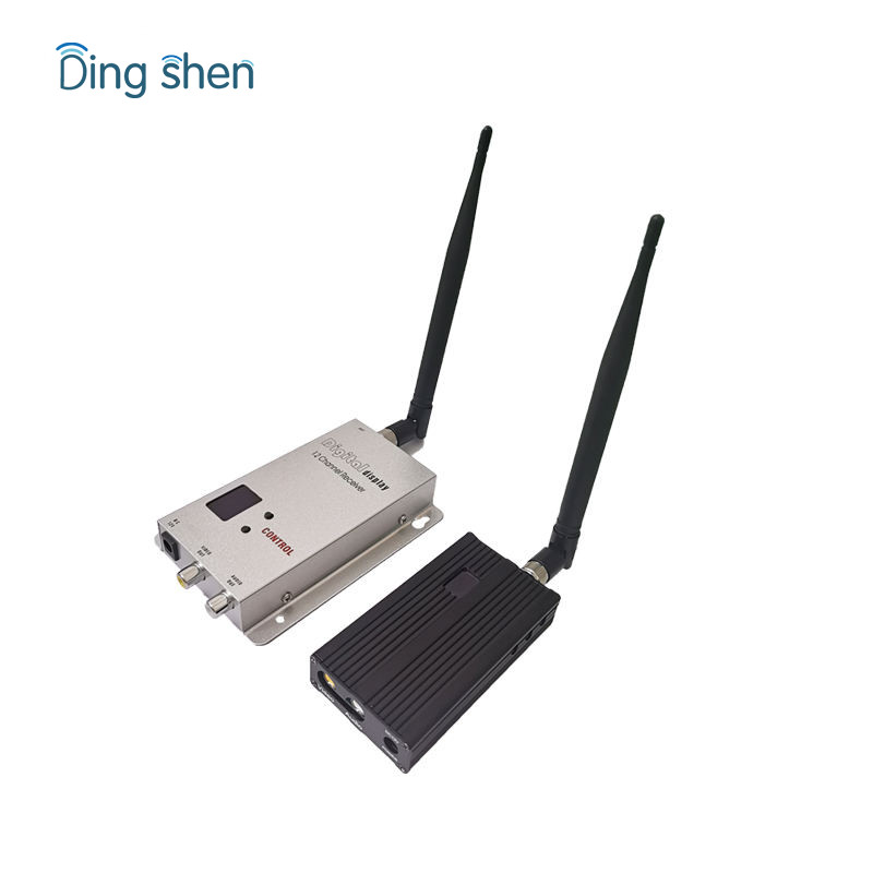 1.3Ghz 4W Long Range Wireless Video Transmitter and Receiver 8 Channels 12V DC
