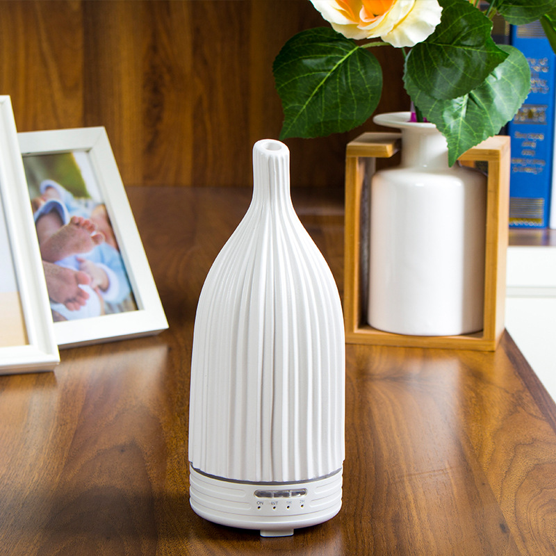 Hot Selling 120ml Elegant Home Quiet Oil Diffuser Ceramic Aroma Scented Fragrance Diffuser Ultrasonic Ceramic Aroma Diffuser