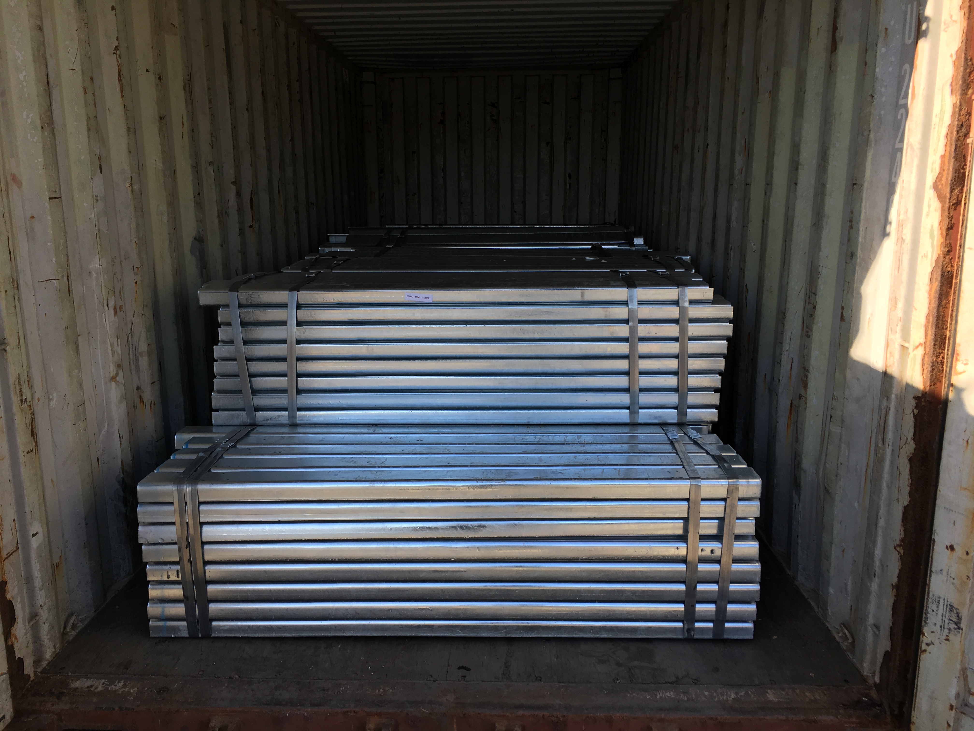 High Resistant W Beam Steel Safety Barrier Guard Rail with ISO9001 2000 Certification