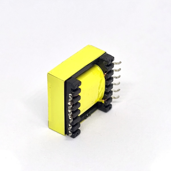EFD15 EFD20 EFD25 High Frequency Transformer High Isolation Strengths For LCD Power Supply
