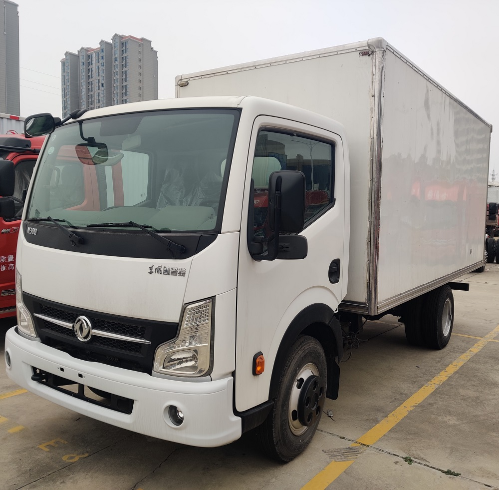 ABS Equipped 4X2 Rear Tipping Dump Truck For Heavy Duty Sand And Gravel Transport