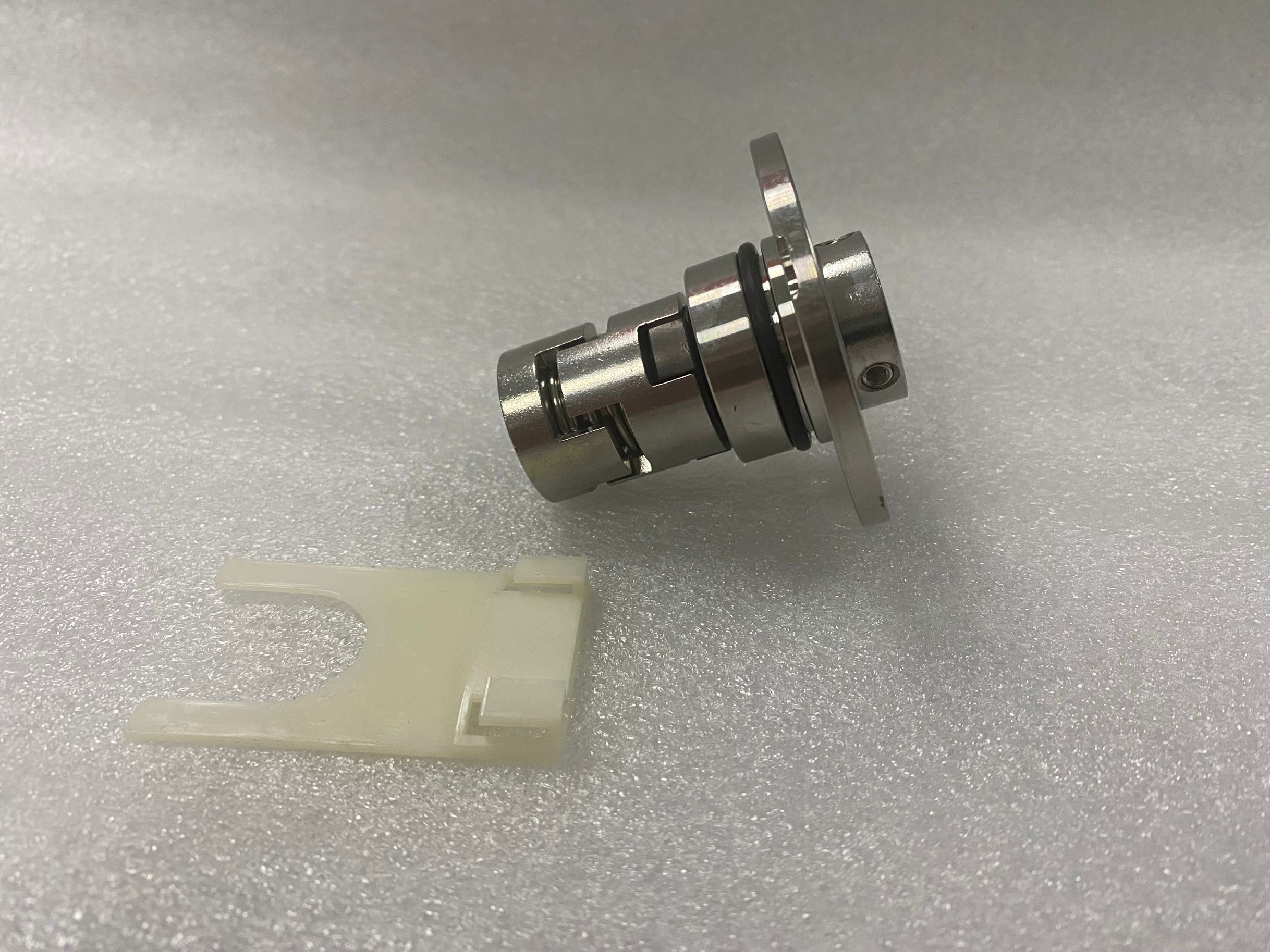 Type H Grundfos Replacement Seal With Flange 16 Mm For CR Vertical Multi Stage Pump