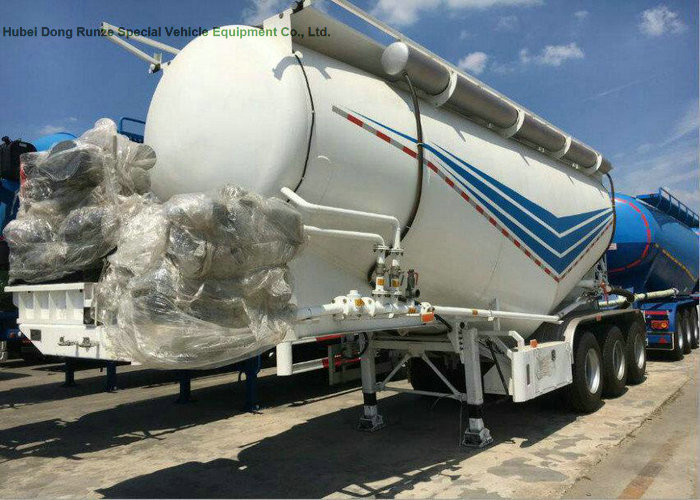 56-60cbm Tri Axle Bulker Cement Tank Trailer High Loading Capacity Customized