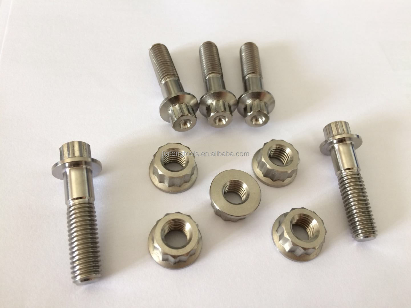 ISO Standard ZINC Finish Steel and Titanium Gr5 12 PT BBS Split Rim Bolts M7 x 32mm M8*32mm for Automotive Applications